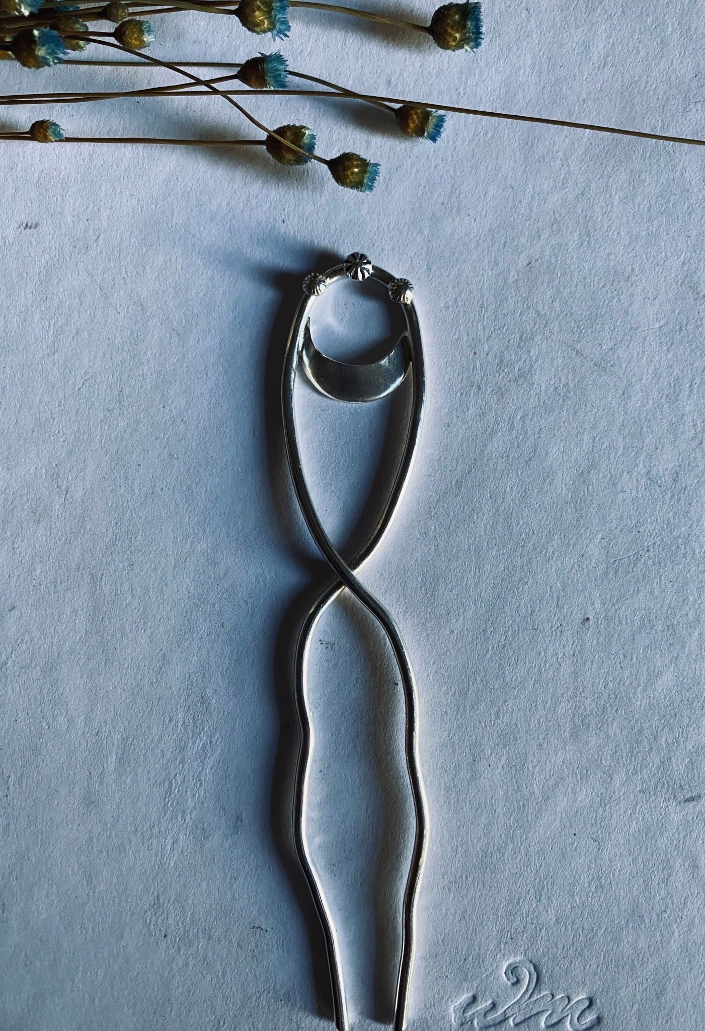 Vintage inspired hair fork with half moon & tiny bits of flower shaped granulation