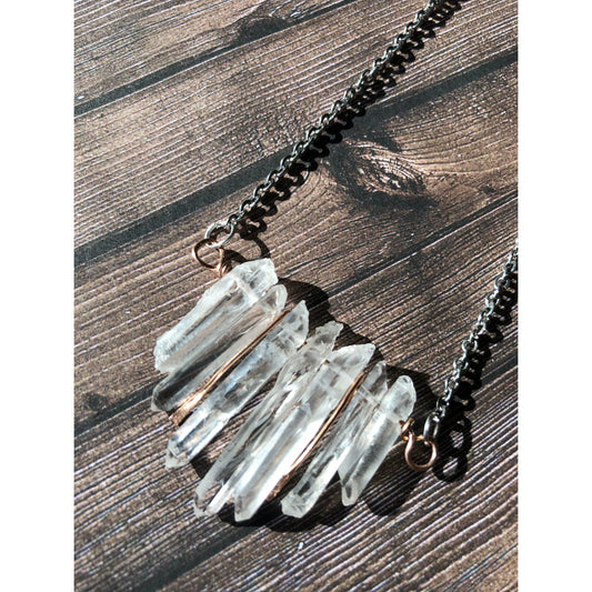 quartz-waterfall-necklace-rose-gold