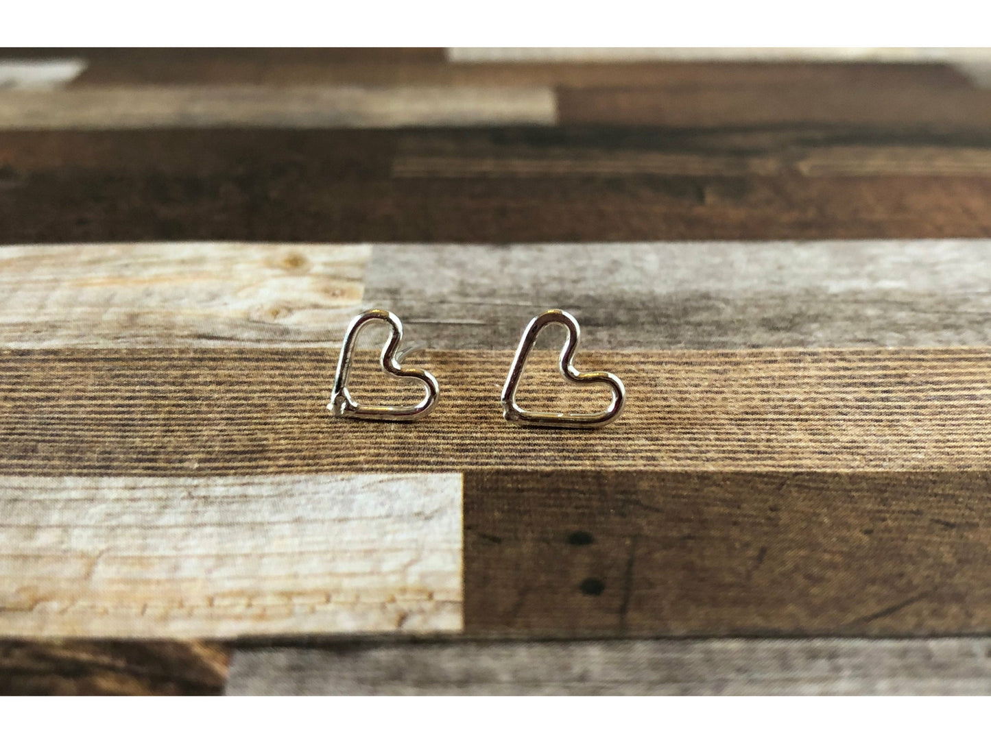 silver wire makes a heart shape