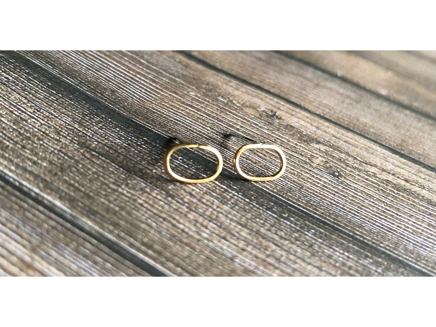 oval open shaped made with gold filled wire